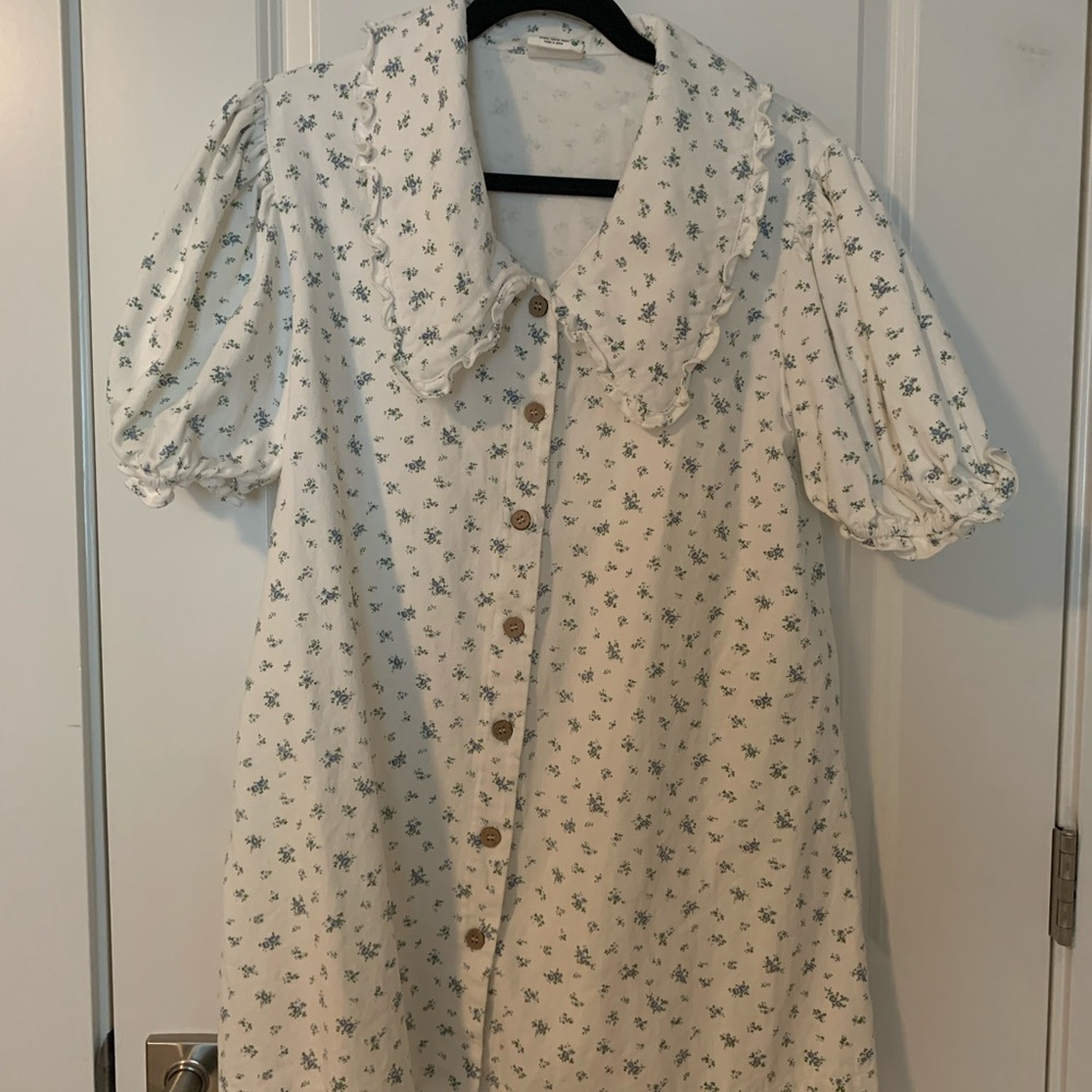 Floral Button-Down Dress with Puff Sleeves